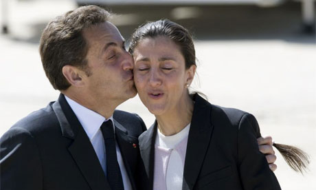 Juan Carlos Lecompte e Ingrid el día de su reencuentro luego del secuestro